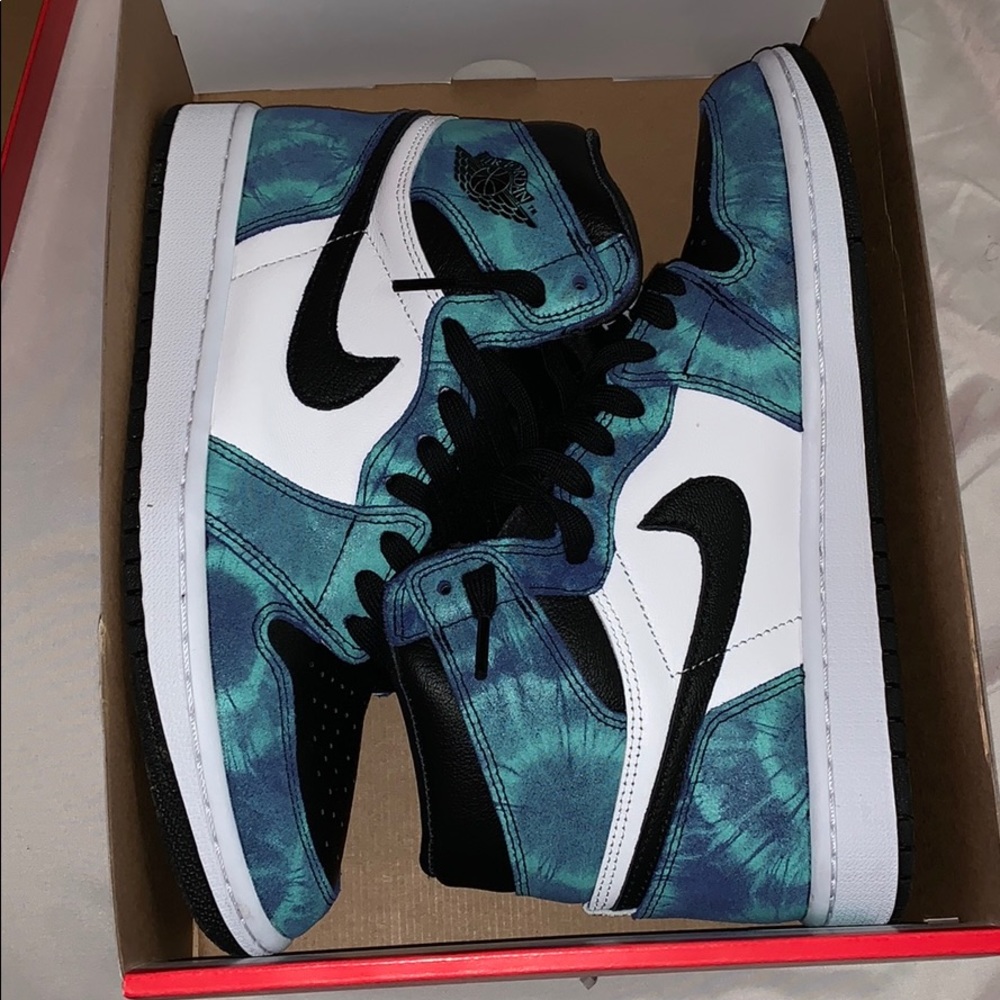Retro 1 Tie-dye